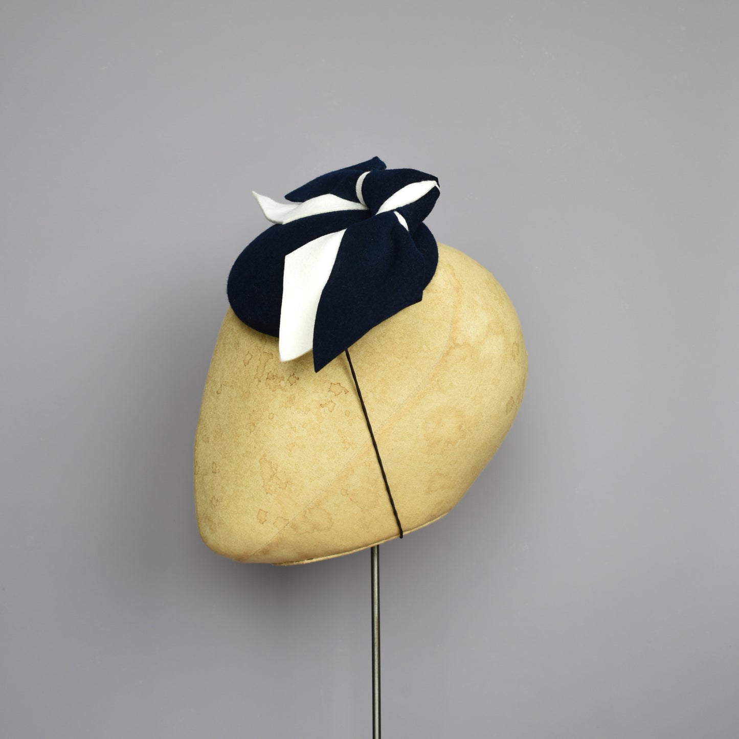 RITA - Navy & White